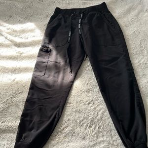 Med Couture Touch Scrub Joggers XS Petite